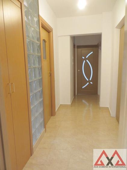 Apartament cu 2 camere decomandat în Brâncoveanu