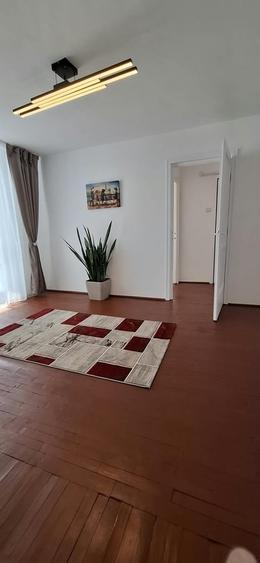 Apartament cu 2 camere semidecomandat în Nord