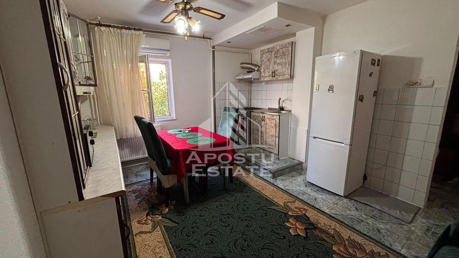 Apartament cu 3 camere semidecomandat, mobilat în Freidorf
