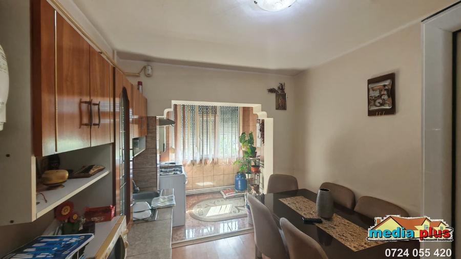Apartament cu 2 camere decomandat în Micro 39