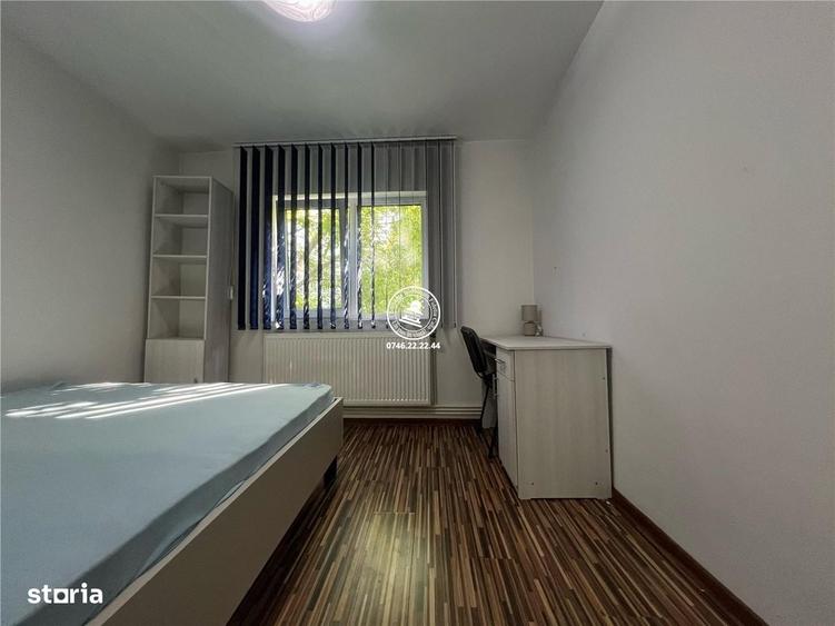Apartament cu 3 camere decomandat în Târgu Cucu