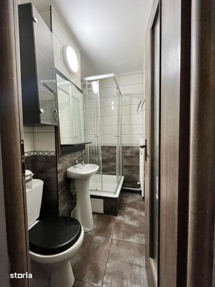 Apartament cu 4 camere decomandat în Central