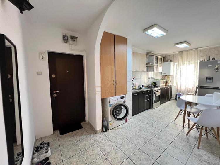 Apartament cu 4 camere decomandat în Mănăștur
