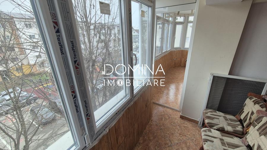Apartament cu 4 camere decomandat, mobilat în Central