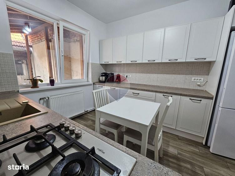 Casă cu 4 camere cu Teren 241 Mp în Central