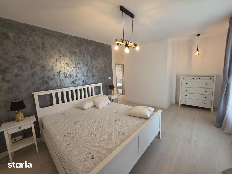 Casă cu 5 camere cu Teren 250 Mp în Central