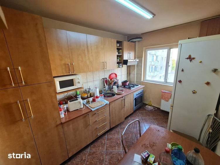 Vand ap.4 camere zona Micalaca Maranata Malul muresului et.2 cu balcon - 13
