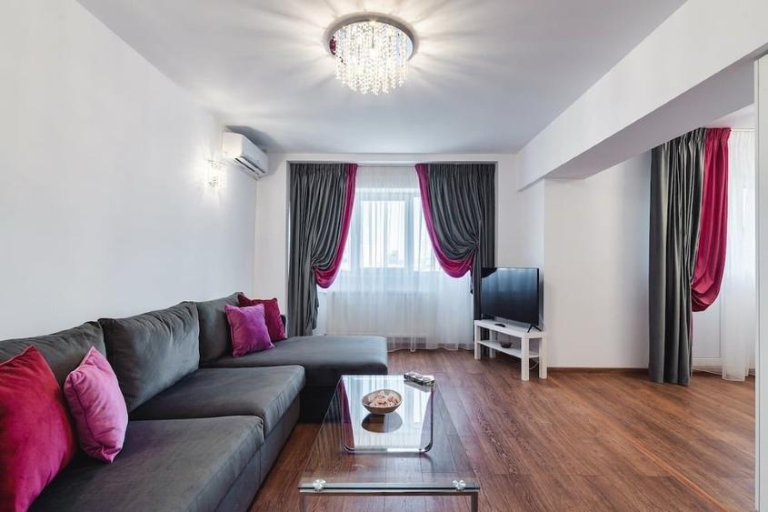 Apartament cu 3 camere decomandat, mobilat în Dorobanți