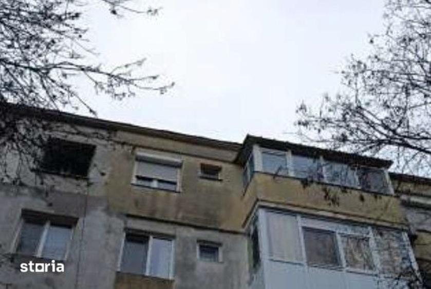Apartament cu 3 camere în Inel II