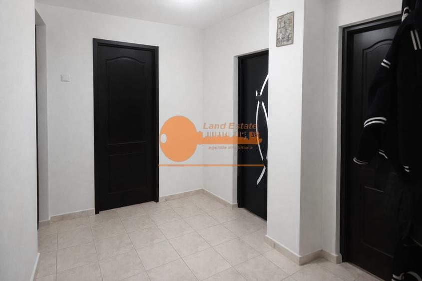 Apartament cu 3 camere decomandat, mobilat în Dristor