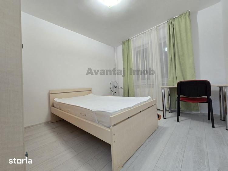 Apartament cu 3 camere decomandat în Decebal
