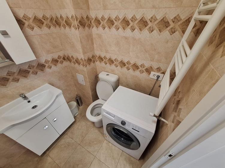 Apartament cu 3 camere decomandat în Nufărul