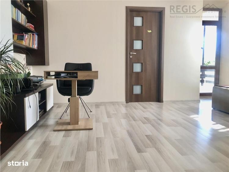 Apartament cu 3 camere în Tractorul