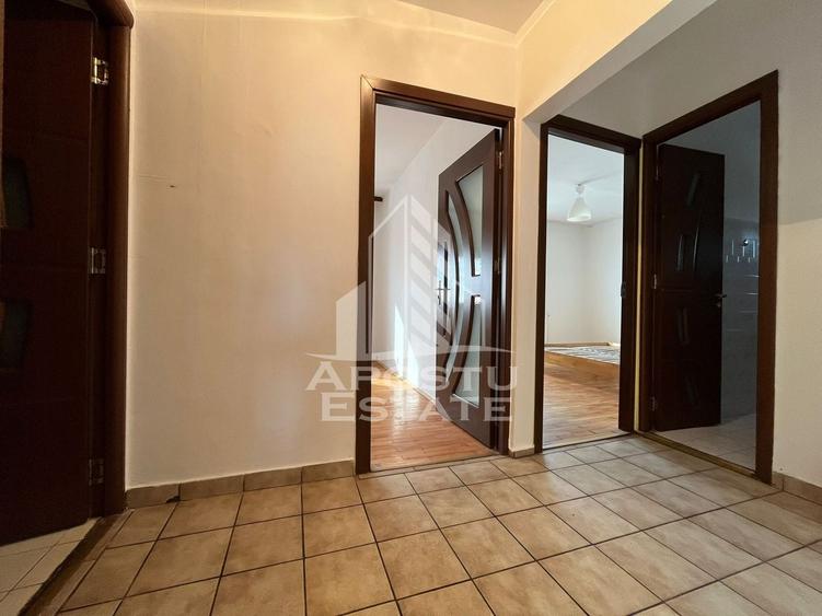 Apartament cu 3 camere decomandat, mobilat în Șagului
