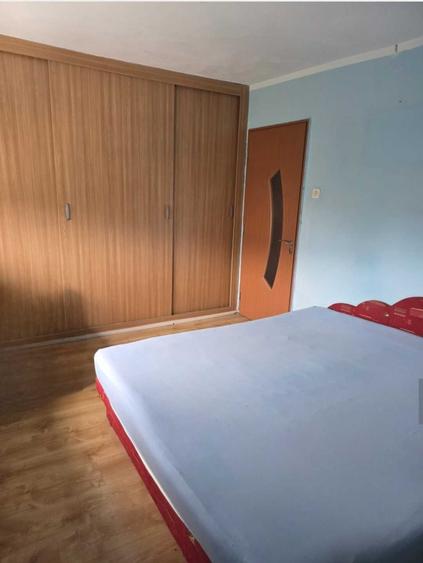 Apartament cu 3 camere semidecomandat în Șagului