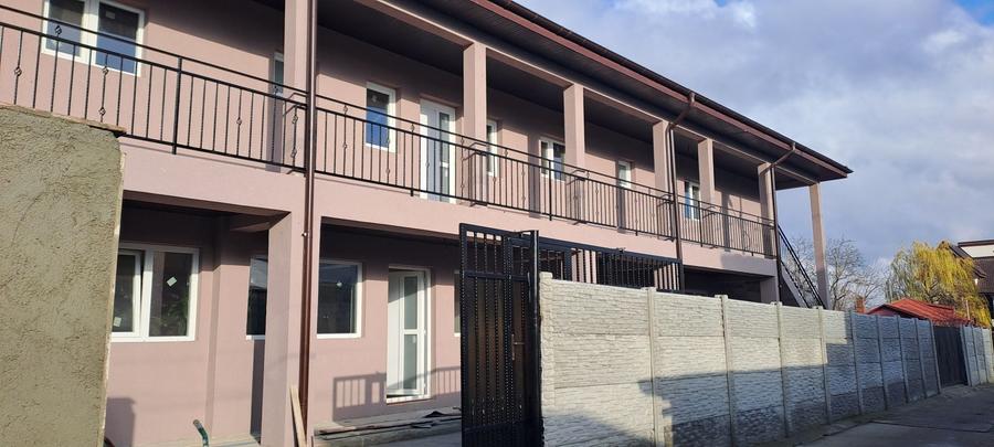 Apartament cu 3 camere decomandat în Periș