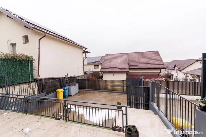 Casă cu 5 camere cu Teren 202 Mp în Trivale