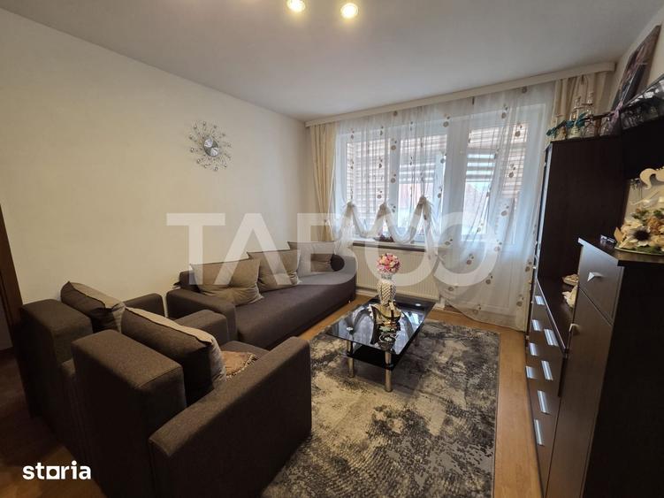 Apartament 2 camere semidecomandat zona Vasile Alecsandri etaj 3 - 5