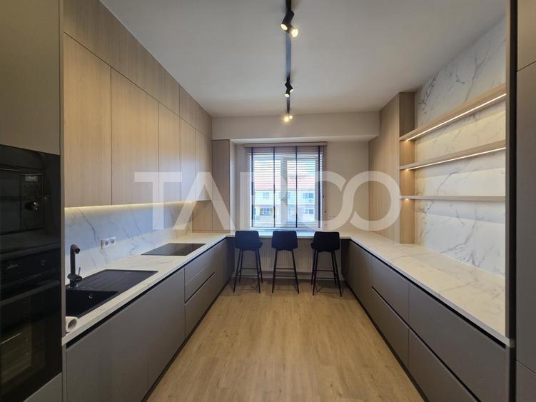 Apartament cu 3 camere decomandat, mobilat în Mihai Viteazul
