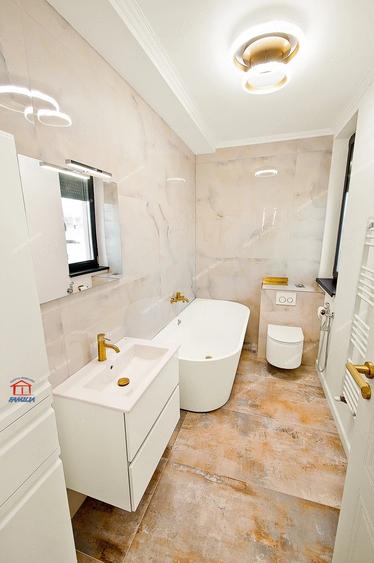 Casă cu Teren 116 Mp în Central