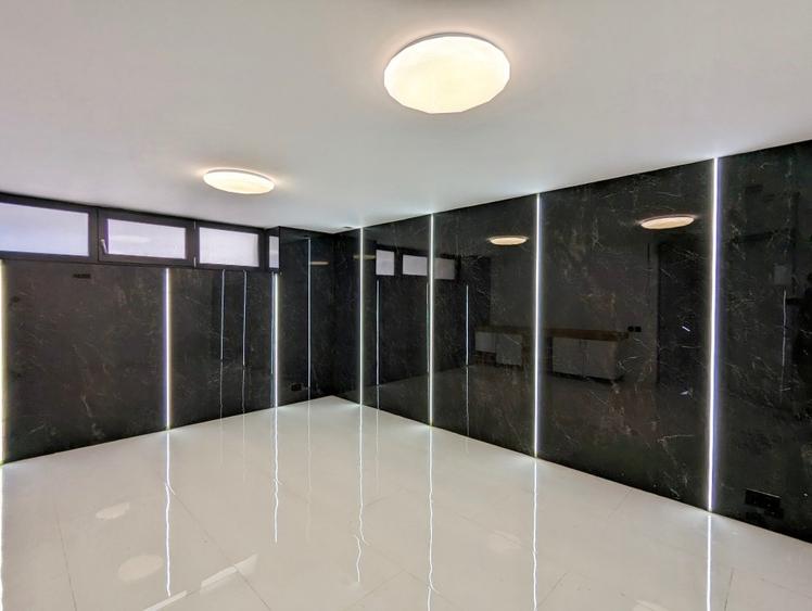 Casă individuală cu 18 camere cu Teren 1060 Mp în Centrul Civic
