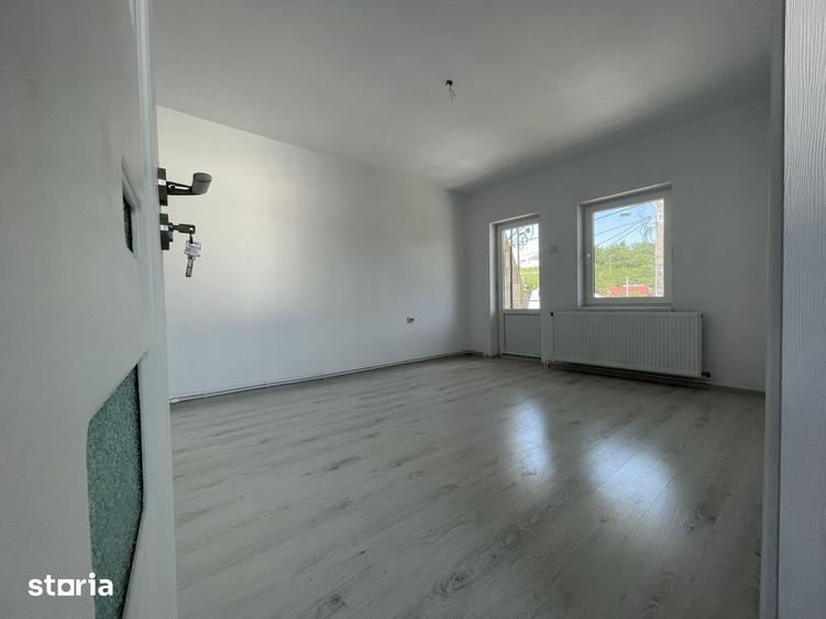 Casă cu 4 camere cu Teren 244 Mp în Gara Veche