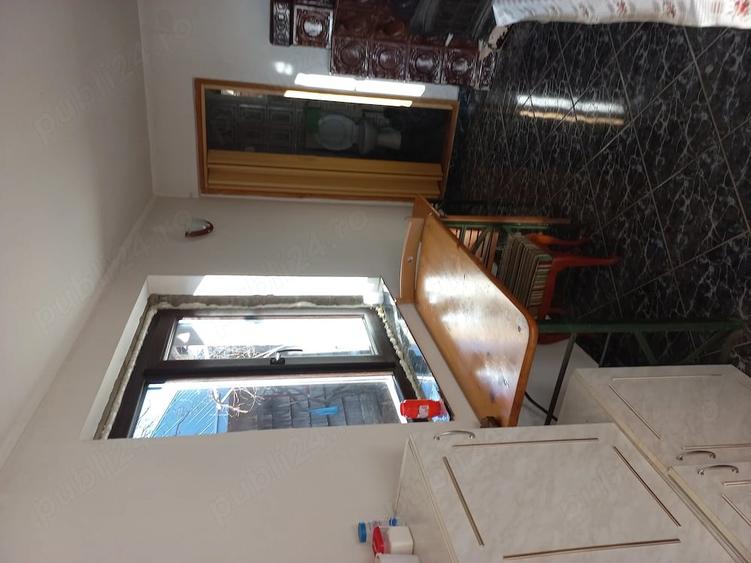 Casă cu 5 camere cu Teren 560 Mp în Valea Doftanei