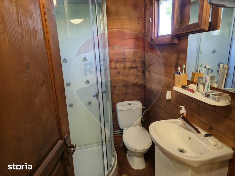 Casă cu 3 camere cu Teren 1268 Mp în Săpânța