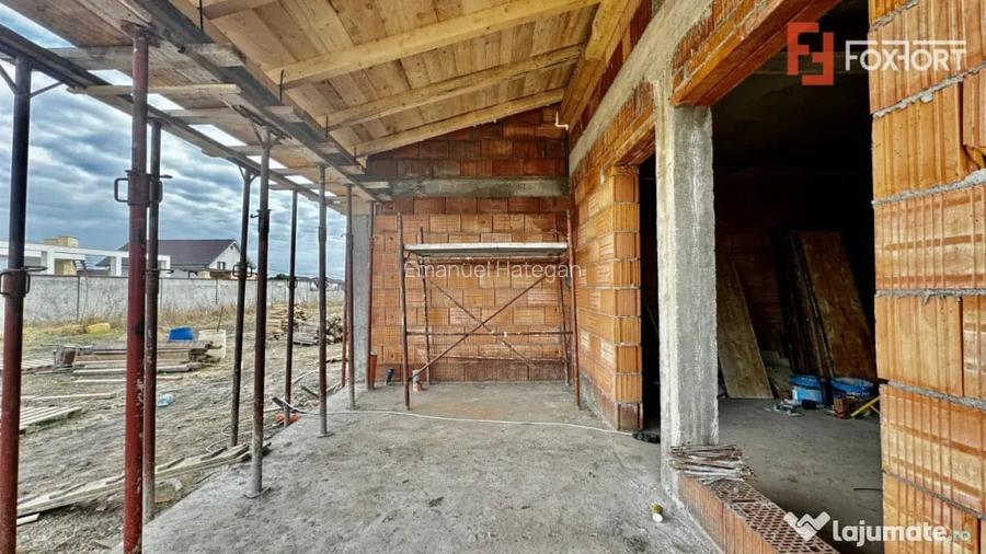 Duplex cu 4 camere in Sag, zona Manastire - Sag (Timis)