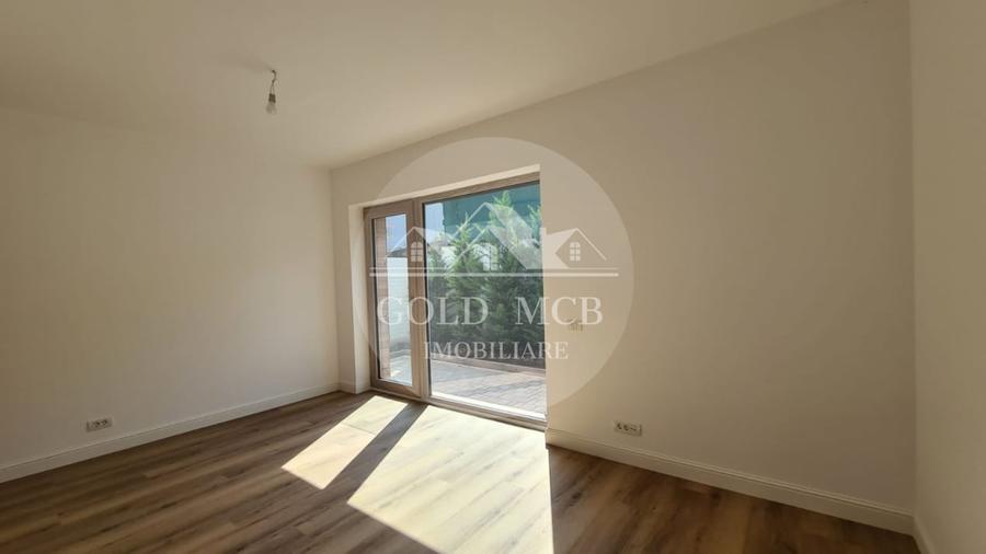 Apartament cu 3 camere decomandat în Dămăroaia