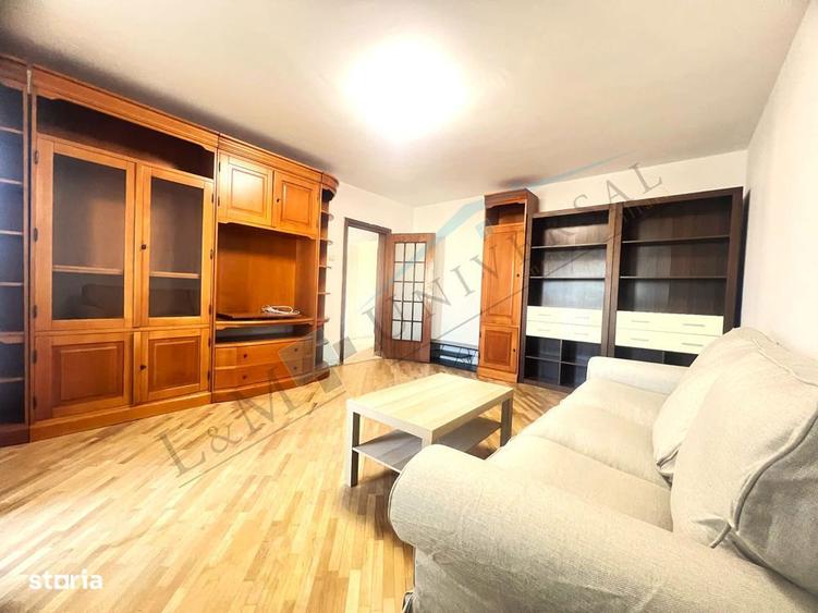 Apartament cu 3 camere decomandat, mobilat în Vitan