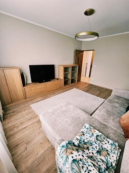 Apartament cu 2 camere decomandat în Decebal