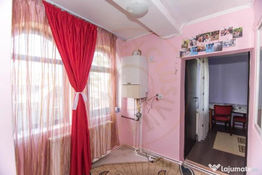 Casă cu 3 camere cu Teren 1000 Mp în Văcarea