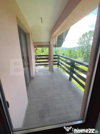 Casă cu 7 camere cu Teren 784 Mp în Central