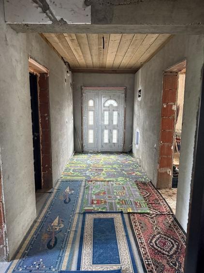 Casă cu 3 camere în Livada de Bihor