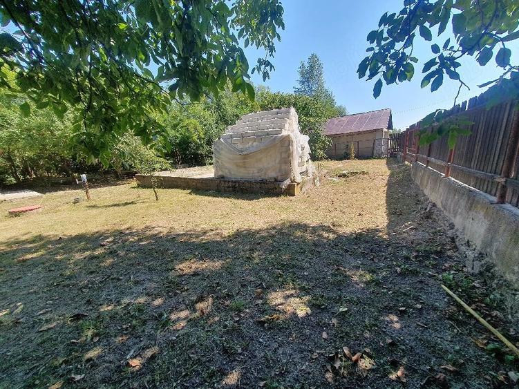 Teren de 500 mp, în Central