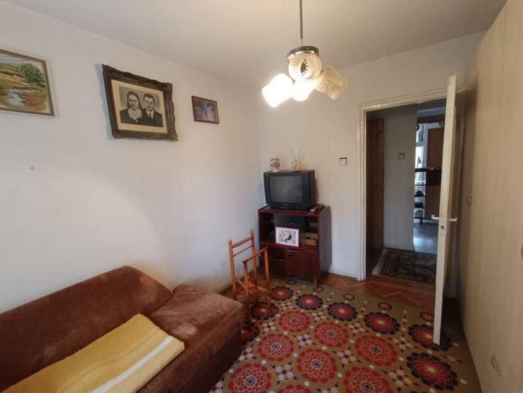 Apartament cu 3 camere decomandat, mobilat în Gheorgheni