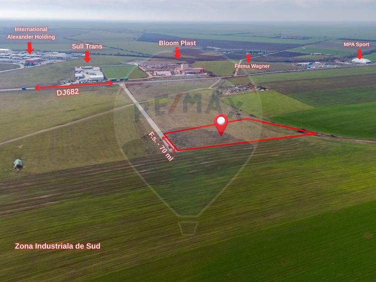 Teren Construcții intravilan de 10000 mp, în Sud