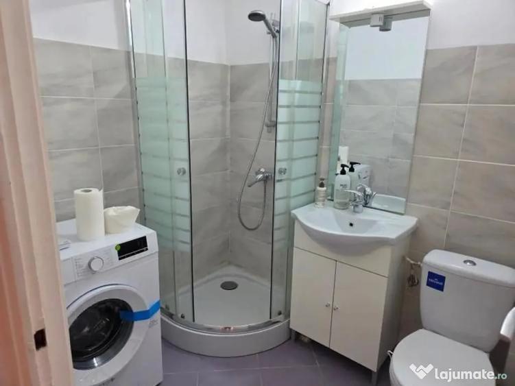 Apartament cu 2 camere semidecomandat în Vatra Luminoasă