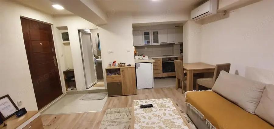 Garsonieră semidecomandată în Brâncoveanu