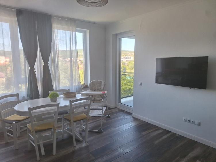Apartament cu 2 camere semidecomandat în Exterior Vest