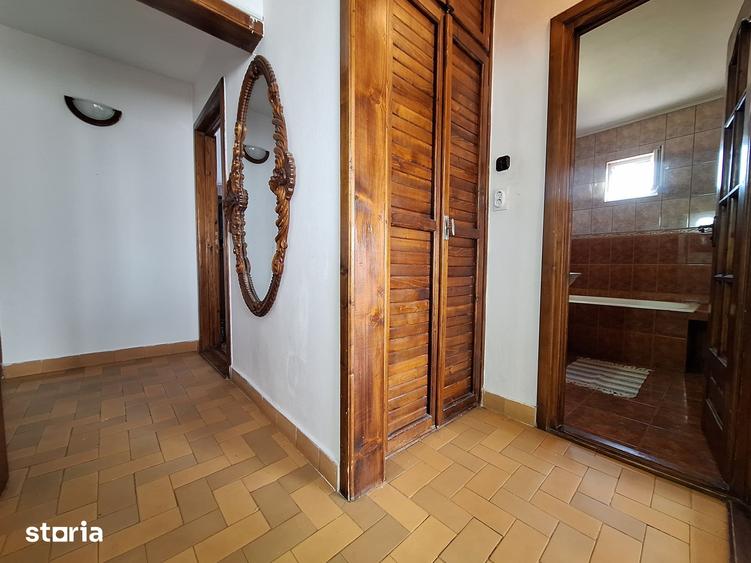 Apartament cu 3 camere în Est