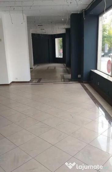 Spațiu comercial, de 570 mp, în Gara de Nord