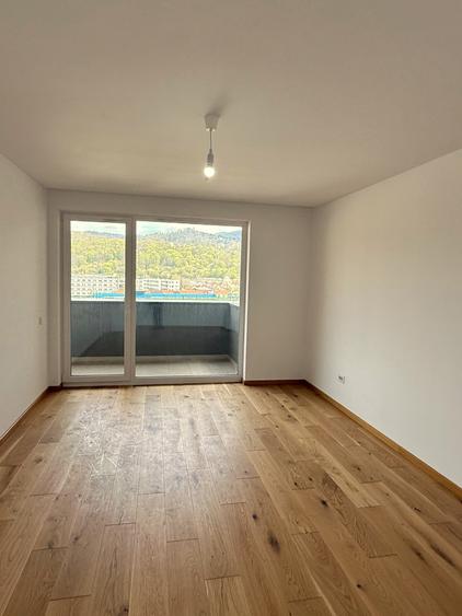 Apartament cu 2 camere semidecomandat în Astra