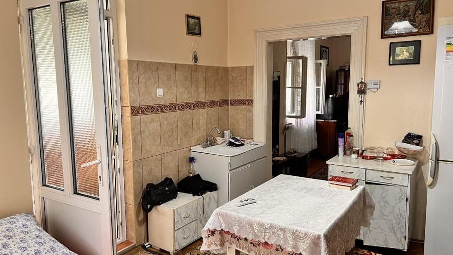 Casă individuală cu 2 camere cu Teren 272 Mp în Central