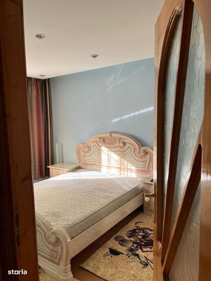 Apartament cu 3 camere decomandat în Obor