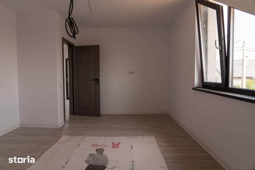 Casă cu 4 camere cu Teren 400 Mp în Berceni