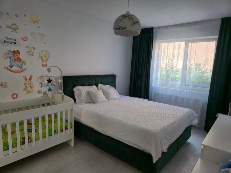 Apartament cu 2 camere decomandat, mobilat în Central