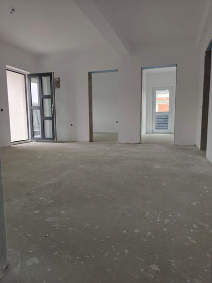 Casă individuală cu 4 camere cu Teren 350 Mp în Joița