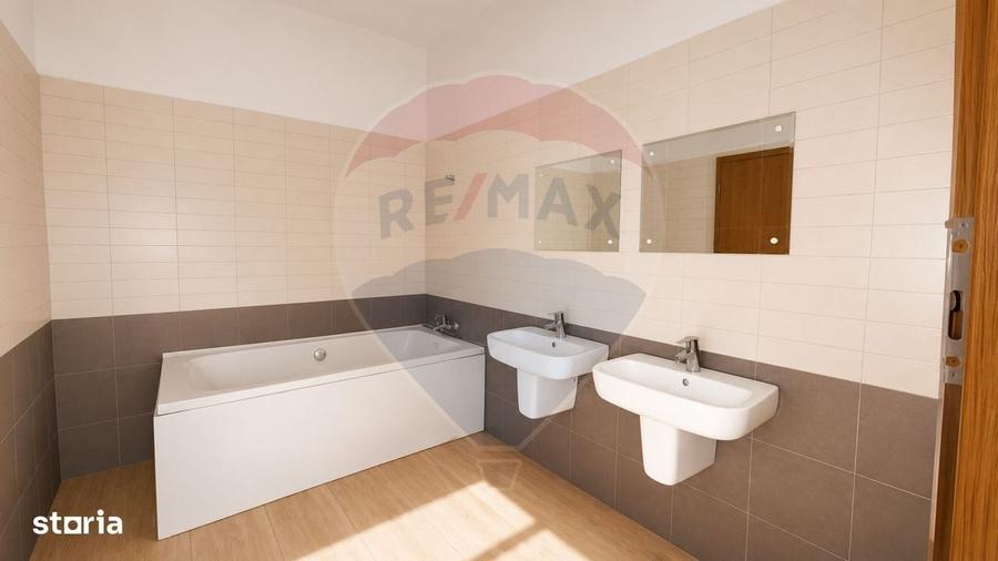 Spațiu comercial, de 92 mp, în Central